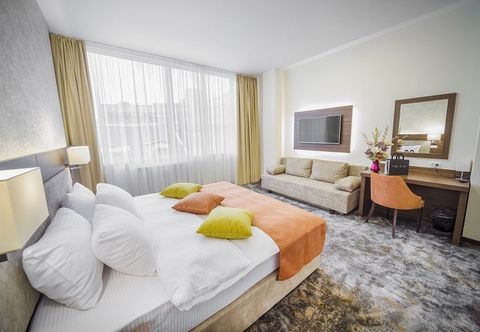Others Marshal Hotel Garni