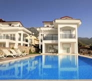 Lain-lain 5 Orka Twin Villas