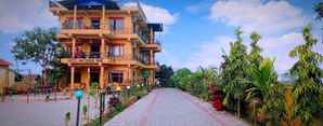 Hotel National Park, THB 434.49