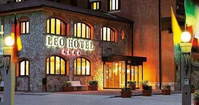 Khác Leo Hotel