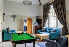 Others 6 The School Rooms Estate