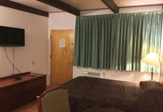 Others 5 Pacific Lodge Tacoma