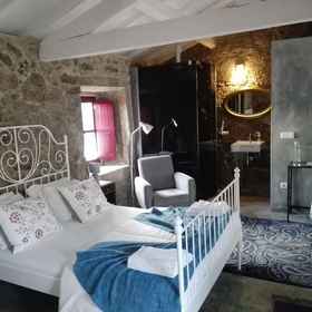 Room1坎瑟拉第五民宿,卡瓦多和阿维理工学院飯店