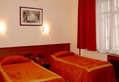 Others 7 Hotel Monopol