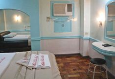 Lainnya 7 Mahal Kita Drive Inn