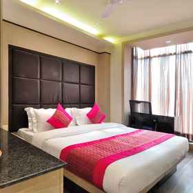 Primary image 1 Hotel Royal Grand, Hotel Swati Deluxe 호텔