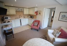 อื่นๆ 3 Manton Lodge Farm