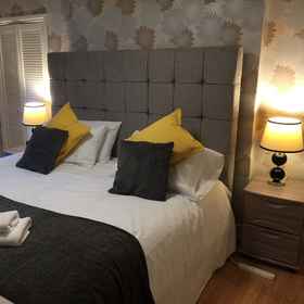 Primary image 1 Great location 1 Bedroom Scotstoun Flat, St George's Cross Hotels