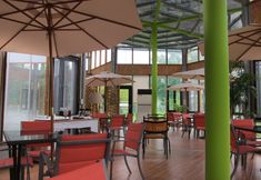 Others 3 Green Willow House