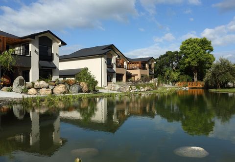 Others Green Willow House