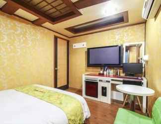 Lainnya 2 Couple Motel