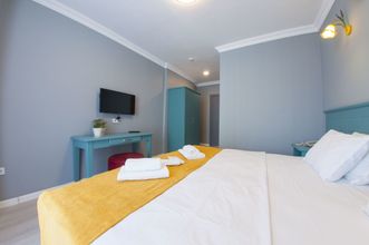 Others 4 Room Room Motel