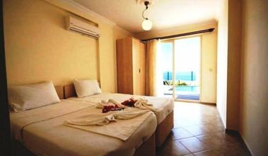 Others 4 Royal Heights Adabuku 3 Bedrooms Villa