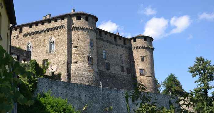 Others Castello di Compiano