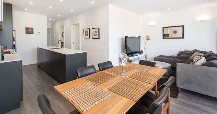 Others Executive 2br Caulfield North