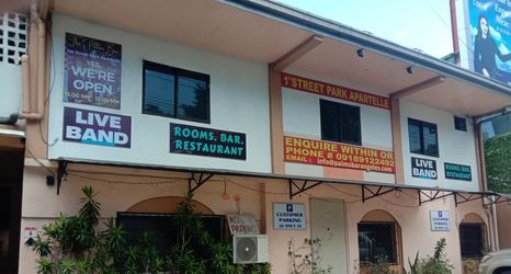 Lain-lain 2 1st Street Park Apartelle