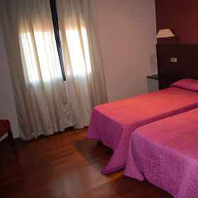 Primary image1Hostal La Bamba,纳瓦尔莫拉尔德拉马塔飯店