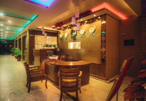 Others Hotel Prakash