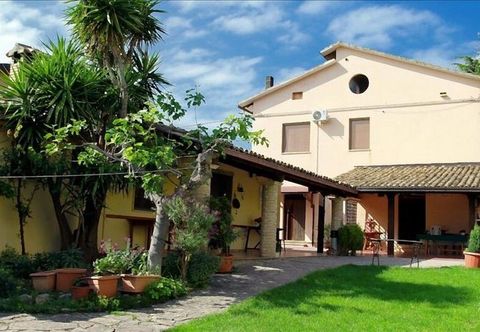 Lain-lain Agriturismo Fattoria dell'Uliveto