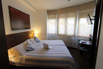 Others 4 Pensión Grosen