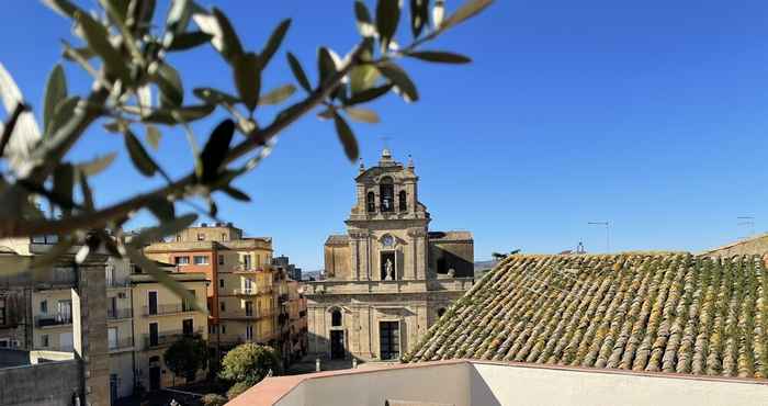 Lainnya L'Angolo sulla Piazza