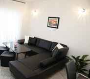 Others 5 Apartments Simic