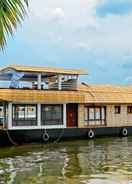 Primary image Lake India House Boats