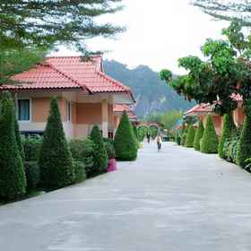 Primary image 1 Naris Phuview Resort, Khuan Khan Hotels