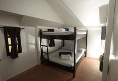 Khác 7 Nalu Surf Camp