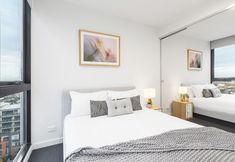 Khác 7 Ocean Views St Kilda Apartment by Ready Set Host