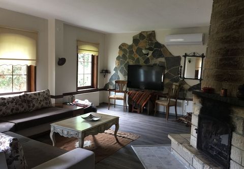 Others Tureyen Villalari 1