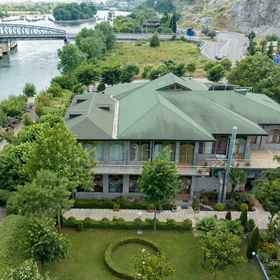 Primary image 1 Buna Park Hotel, Postribë Hotels