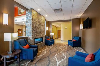 其他 4 Comfort Suites Fishkill near Interstate 84