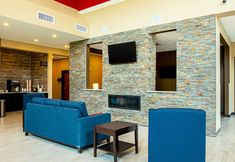 其他 6 Comfort Suites Fishkill near Interstate 84
