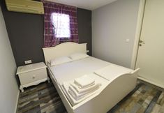 Lain-lain 5 Tasev Apart Hotel