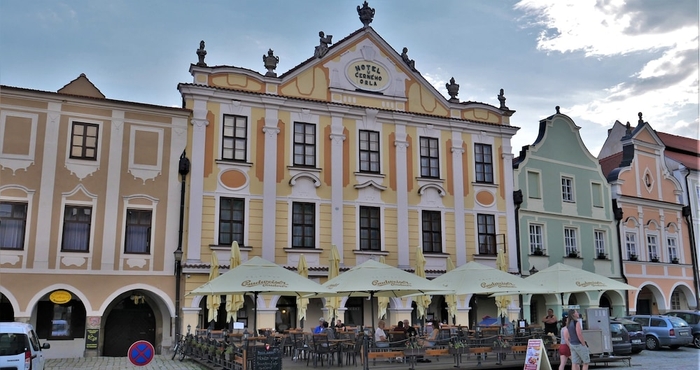 Lainnya Hotel U Černého orla