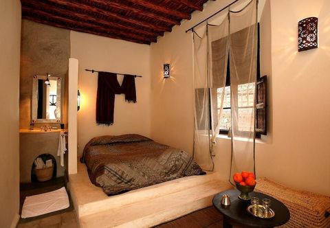 기타 Riad Dar Tayib