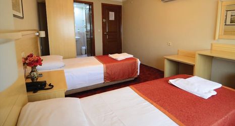 기타 2 Otel Karaevli