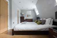 Lainnya The Escalier Mews - Stunning 3BDR Mews Home Flooded with Natural Light