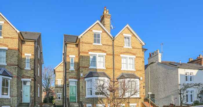 Others The Glasshouse Escape - 5BDR Victorian Jewel with Modern Twists in Jericho