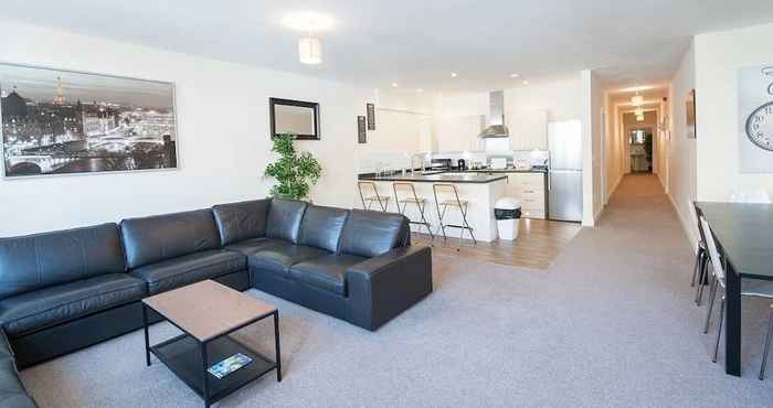 Others The Broadmead Forest - Spacious City Centre 3BDR Apartment