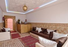 Others 6 Amour d'auberge - Hostel