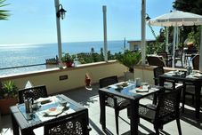 其他 E Poi....Ravello