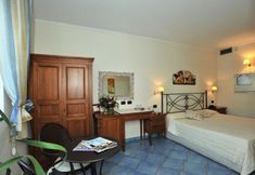 其他 6 E Poi....Ravello