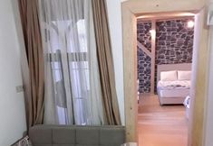 Others 3 Taksimparis Apartments