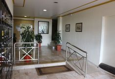 Lain-lain 2 Monumental Apartment