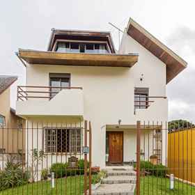 Primary image 1 スリー リトル バーズ オスぺダジェム, クリチバ・パノラミック・タワー ホテル