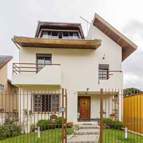 Primary image 1 Three Little Birds Hospedagem, Crystal Palace Hotels