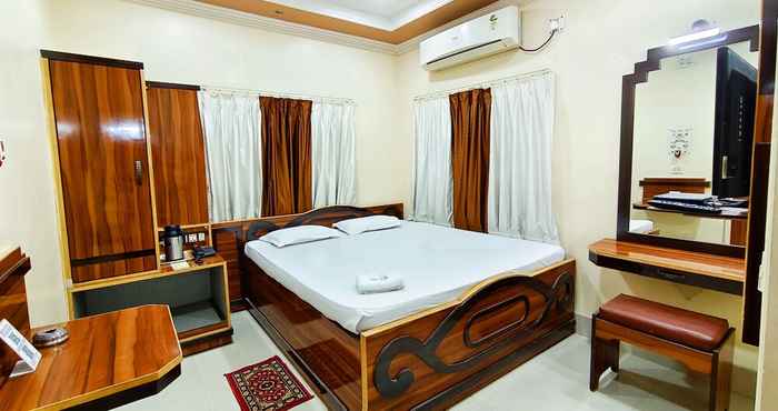 Others Hotel Samrat