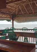 Foto utama MOPE Beach Resort